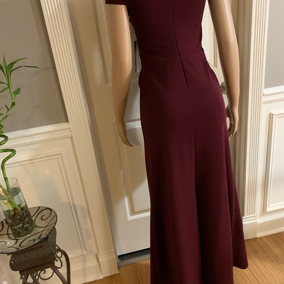 Women’s junior burgundy off- shoulder maxi length - Picture 9 of 11